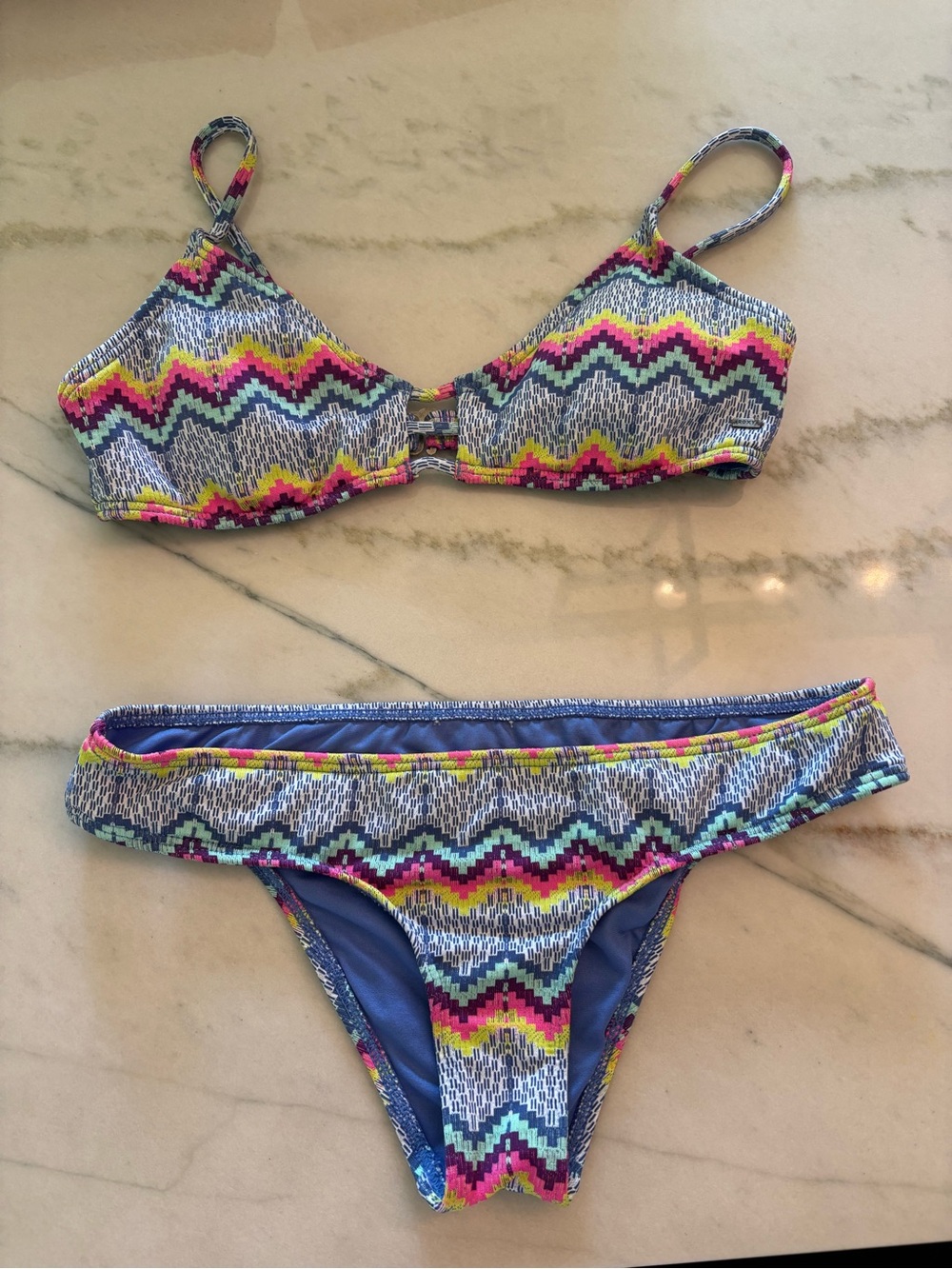 Roxy Boho Western Chevron Print Blue Pink Yellow Bikini Size M